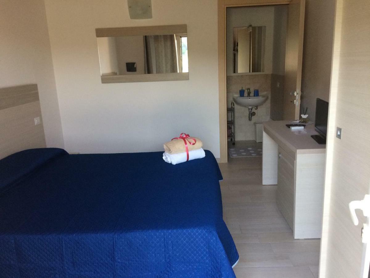 Bed and Breakfast Sole&Sale San Teodoro  Exterior foto